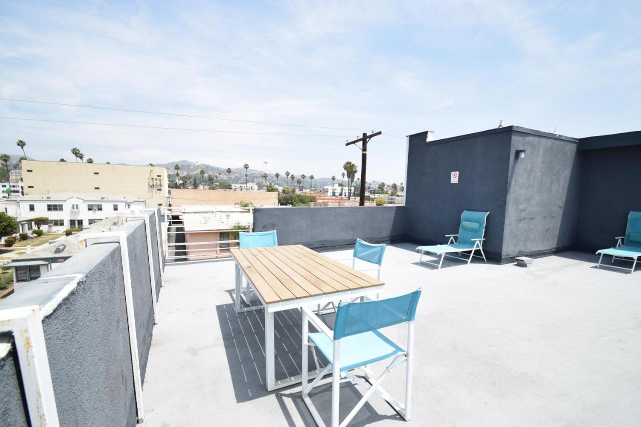 Hollywood Business Suites Los Angeles Exterior photo